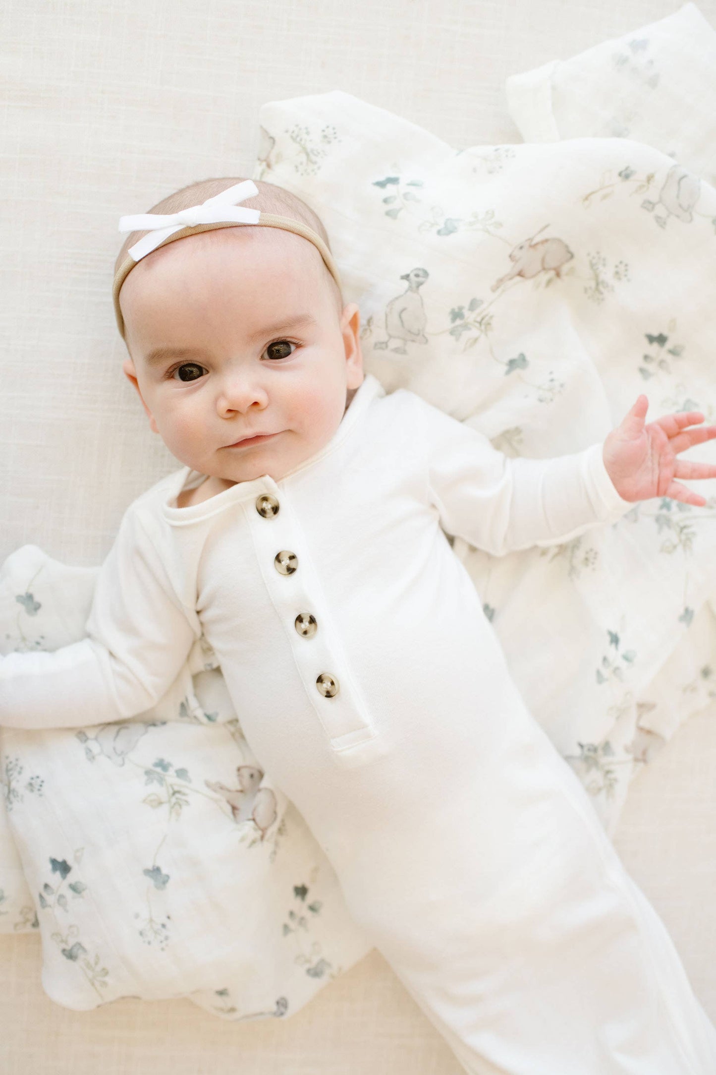Organic Swaddle Receiving Blanket Ivy Hollow