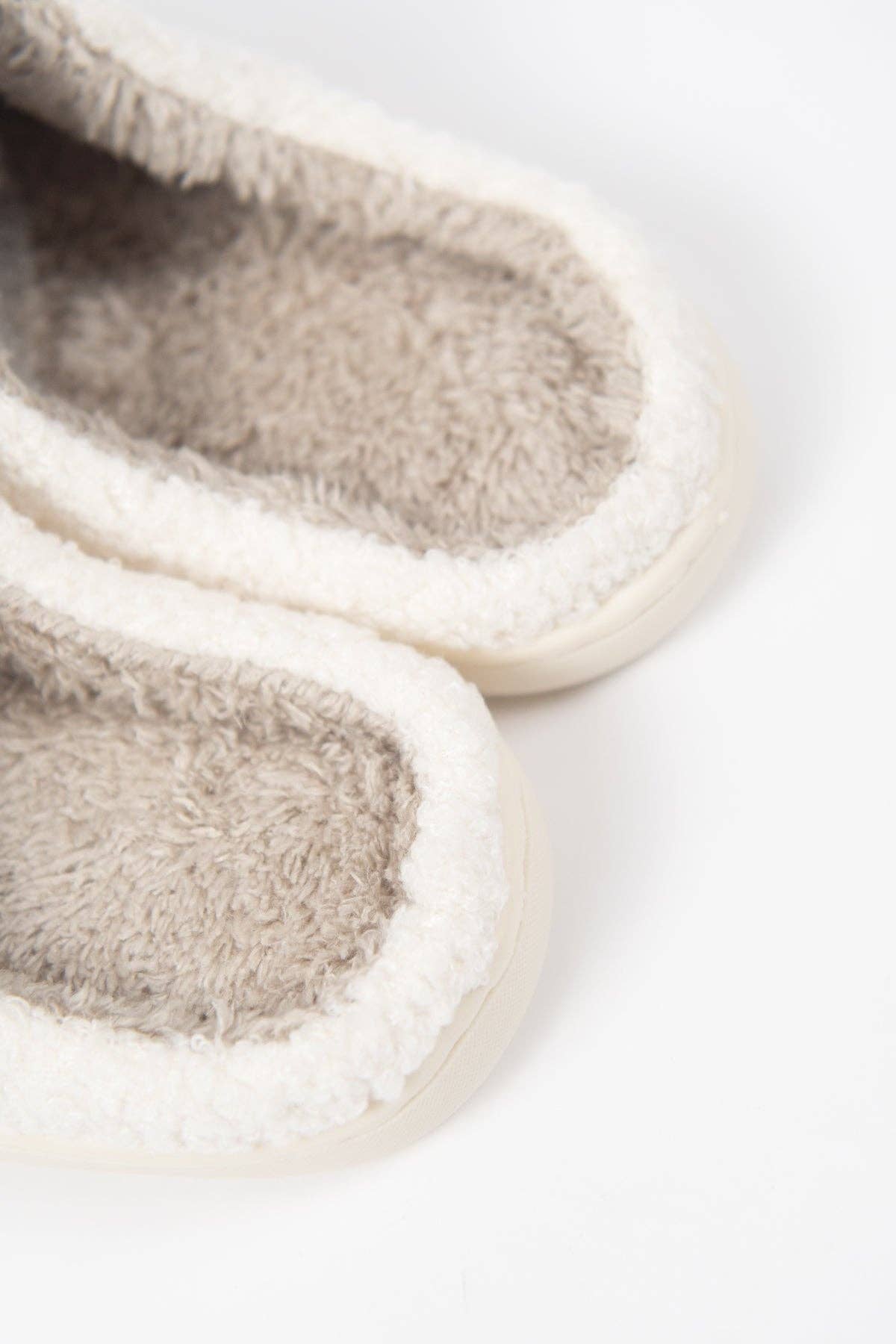 Backyard Chickens Cream Slippers - Adult