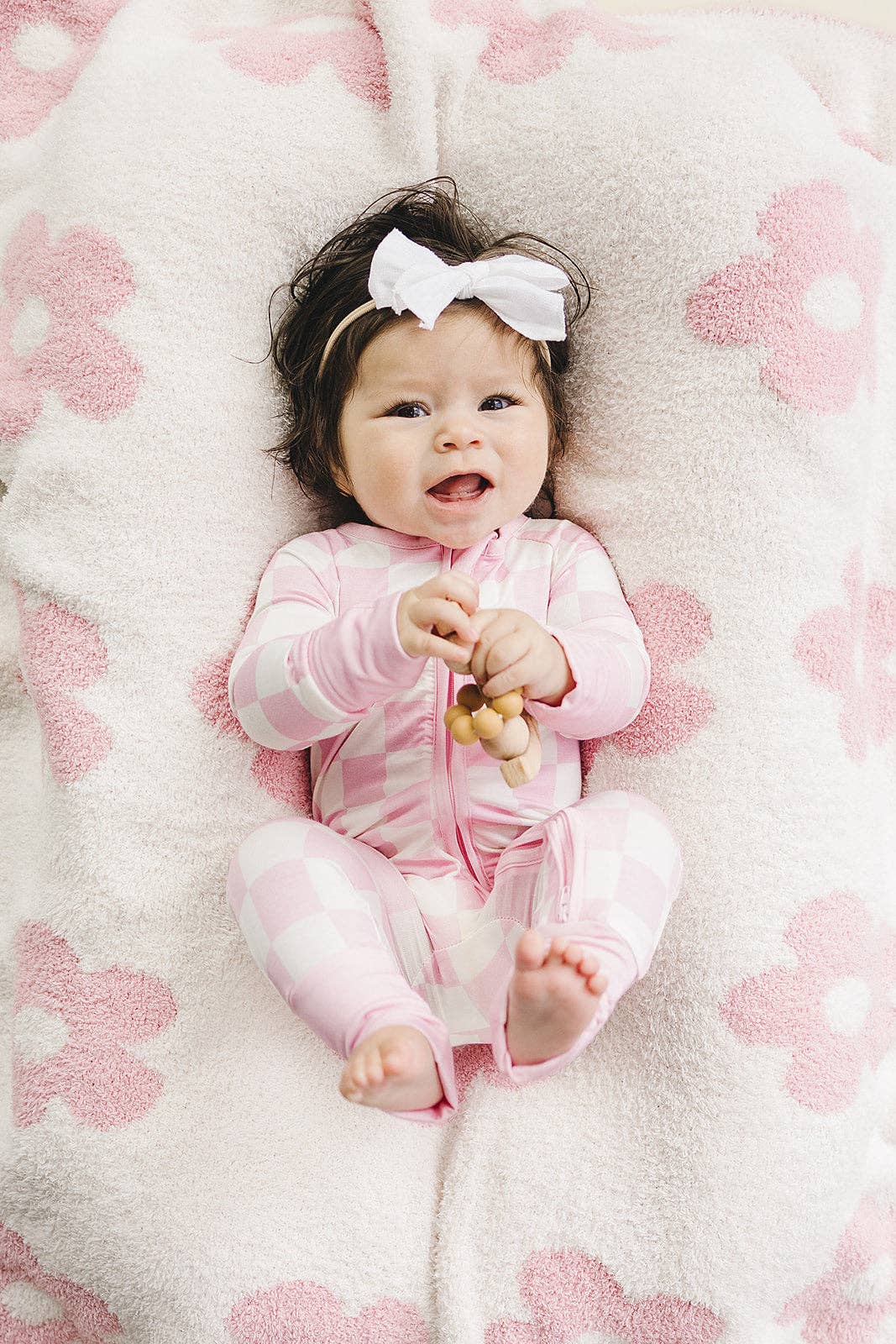 Pink Daisy Plush Baby Blanket