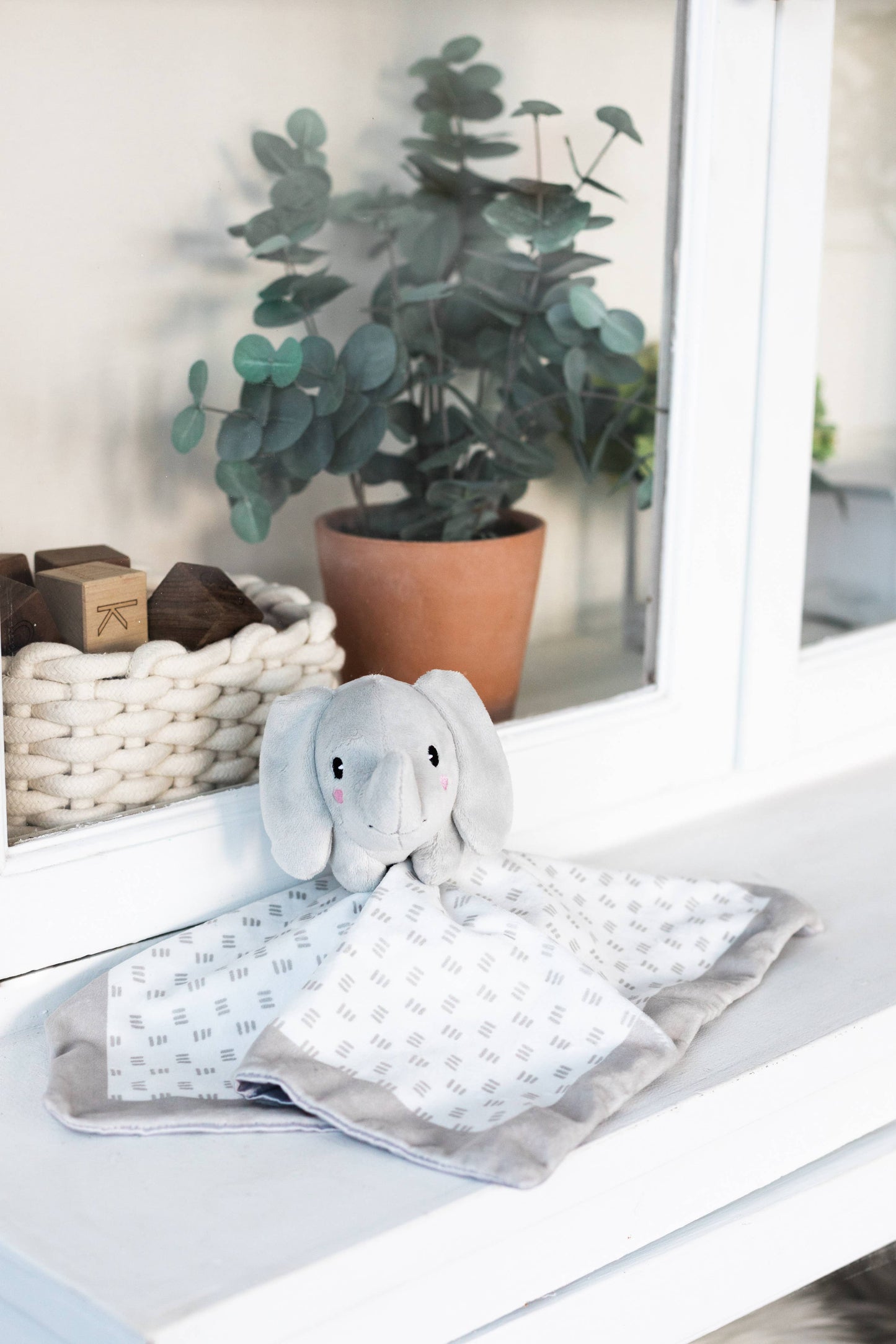 Elephant Baby Lovey Blanket, Gray