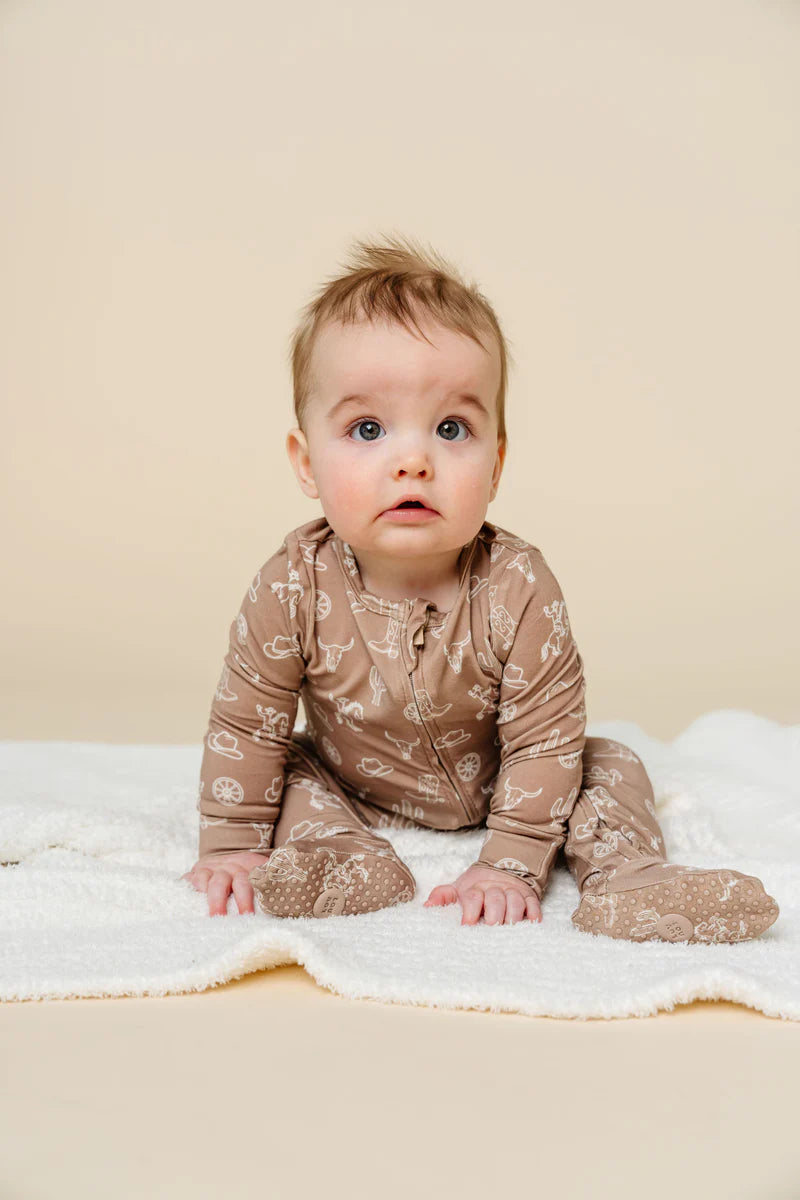 Wyatt Zipper Footies